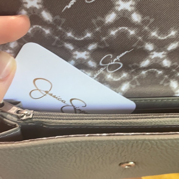 New! Wallet - Picture 4 of 5